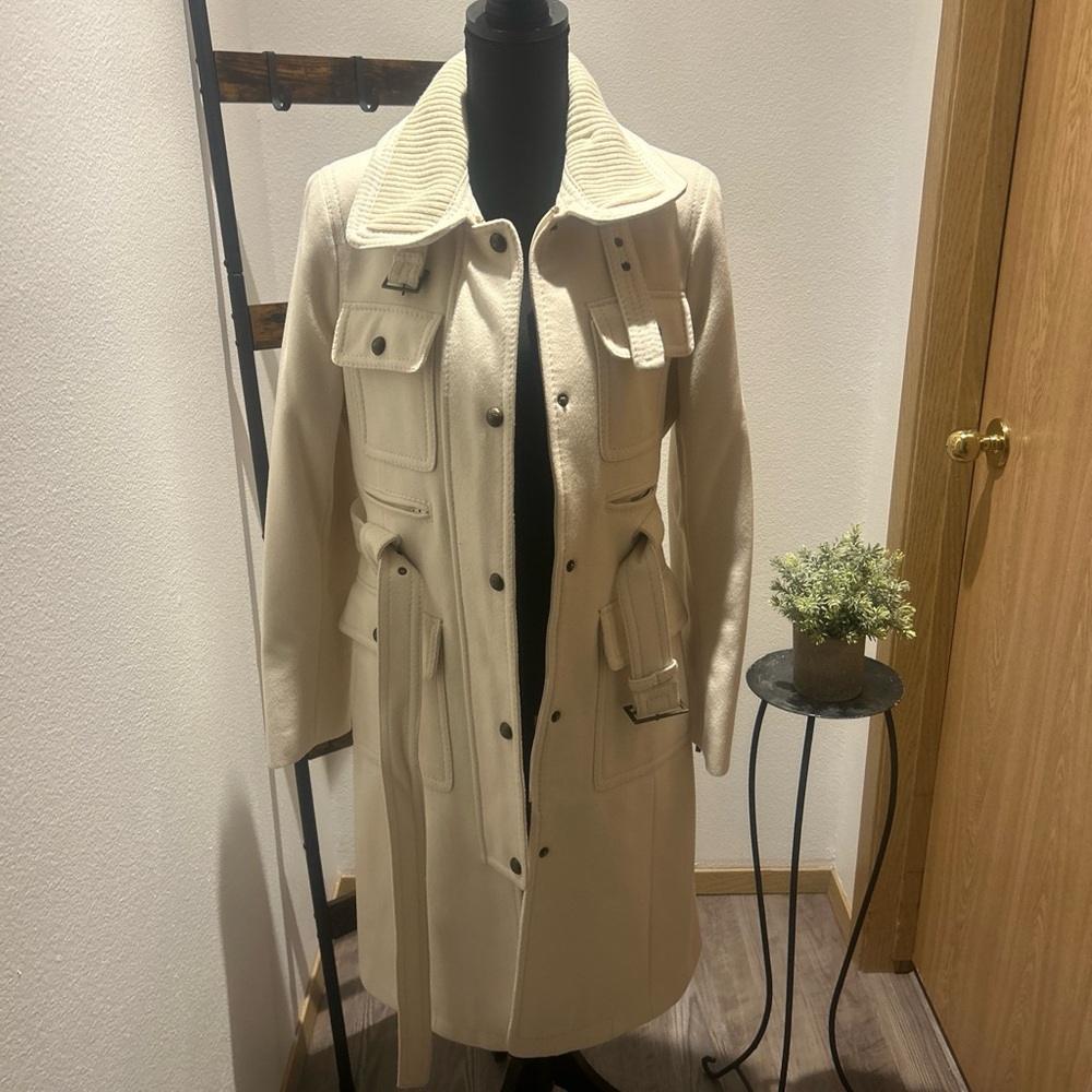 Laundry By Shelli Seagel Off White/ Cream  Wool Coat  Ladies Size 10